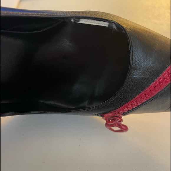 Esprit heart detailed heels - Picture 2 of 5